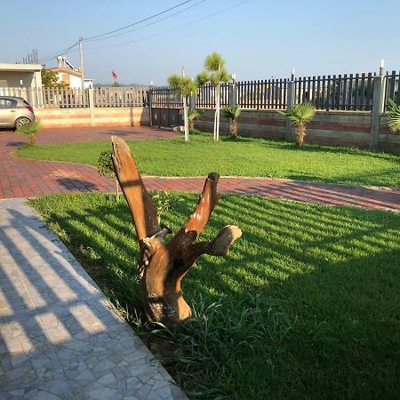 Palma Apartments Durres Bagian luar foto