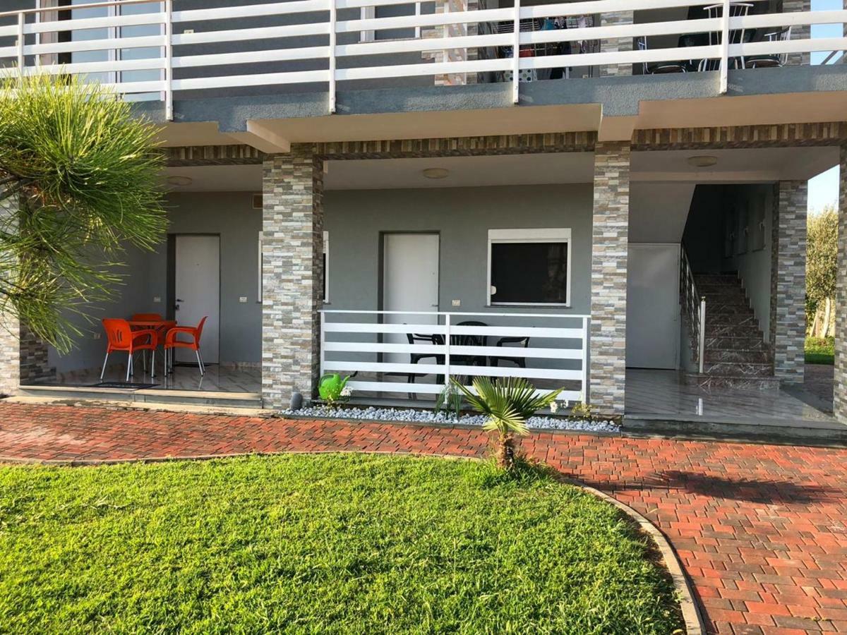 Palma Apartments Durres Bagian luar foto